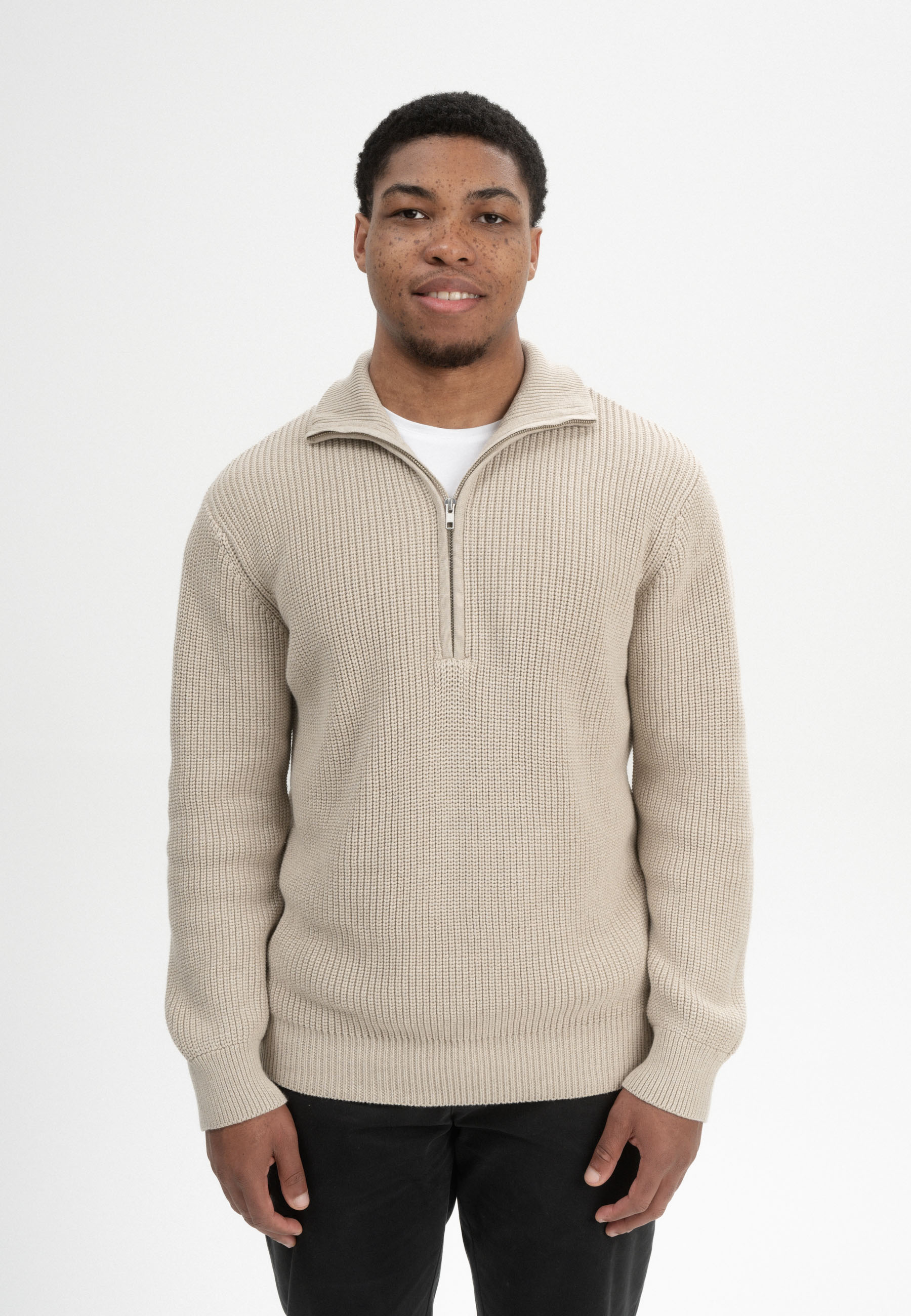 Rollkragen-Pullover Modell: Udai GOTS