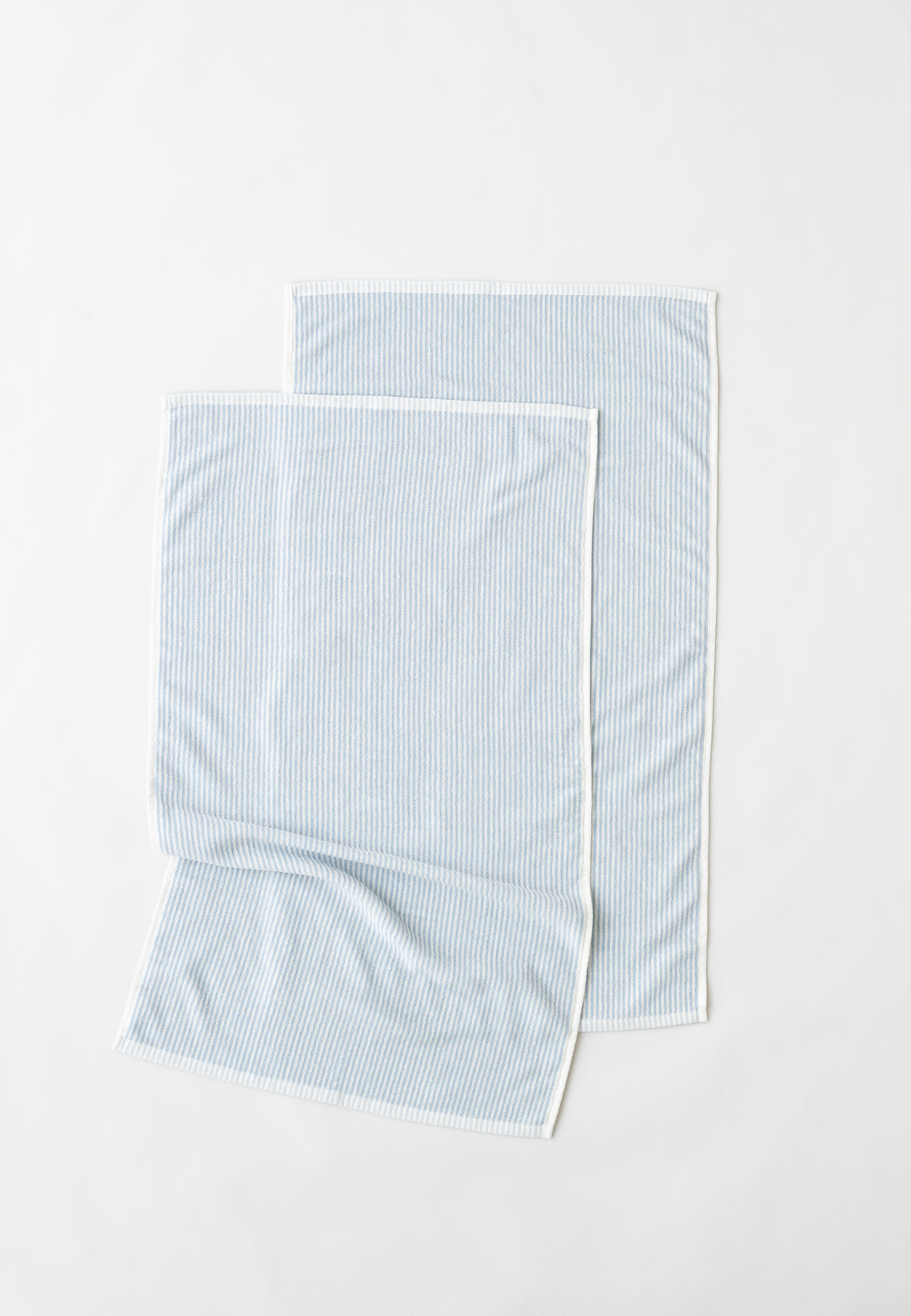 Cloudy Blue Gestreift