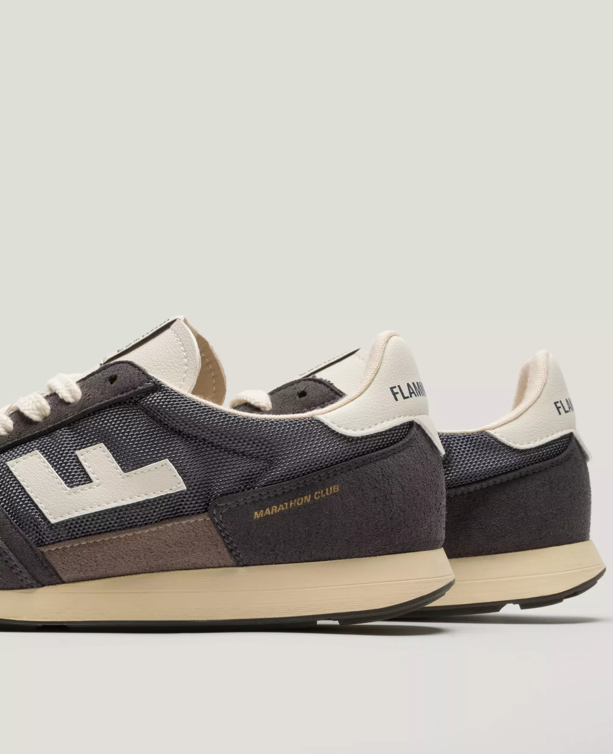 Sneaker Modell: Marathon Club Anthracite 37