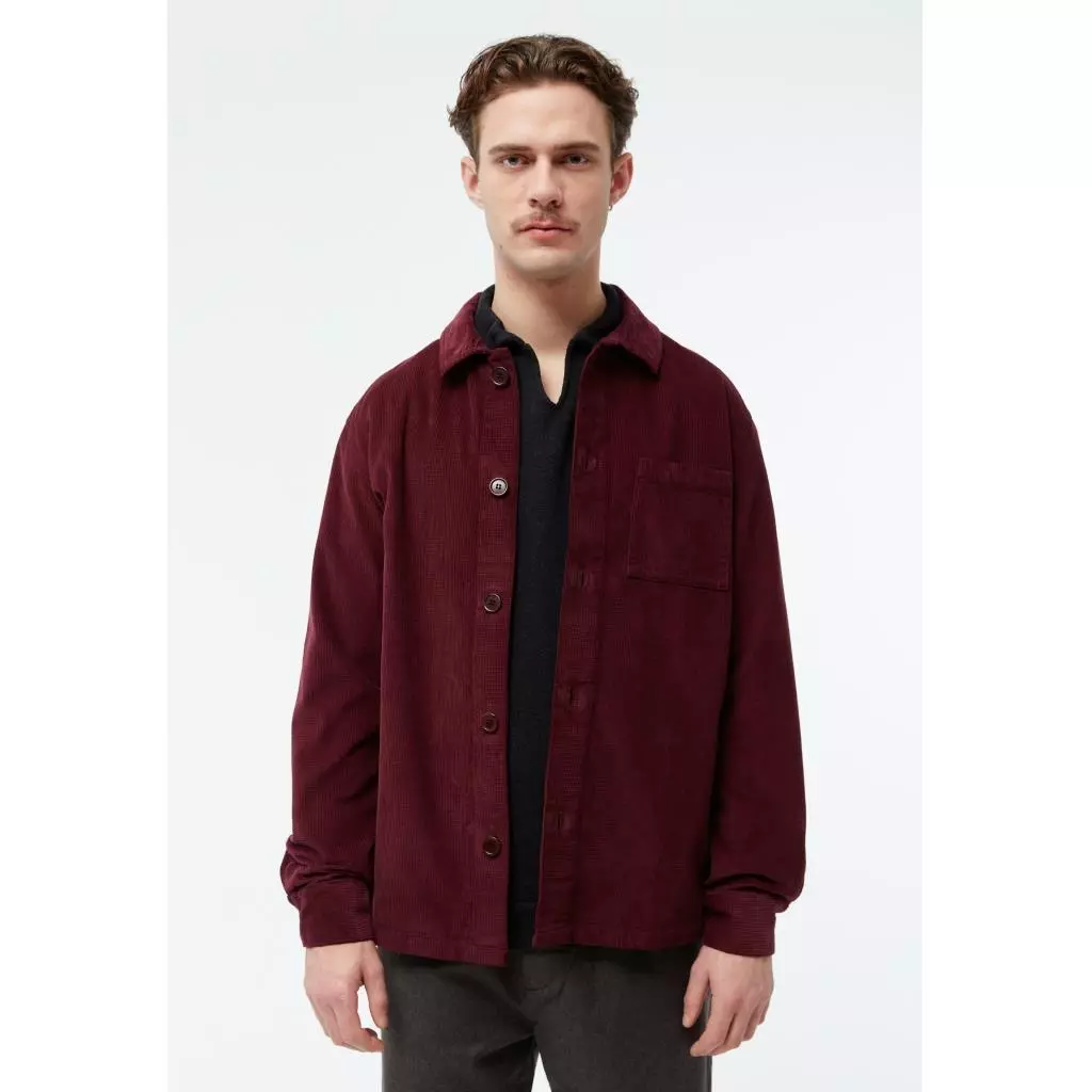 Cord-Overshirt Modell: Curt