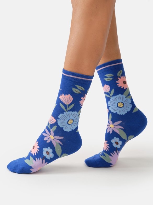 Socken Modell: Winter Floral
