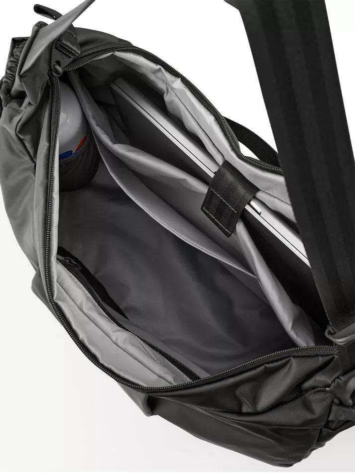 Crossbody Bag Modell: Krumm Large