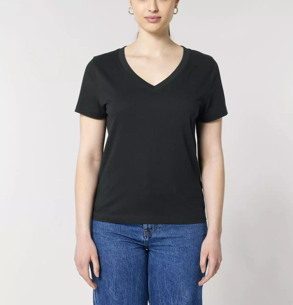SFM6_STTW176_C002 V-Neck T-Shirt Modell: Island