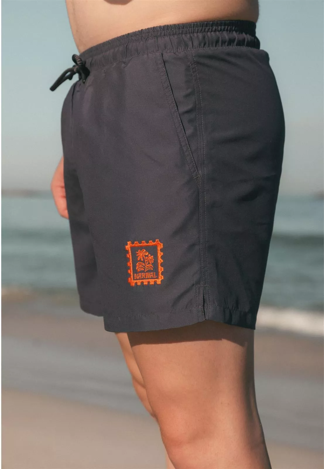 Badehose mit kleinem Motiv