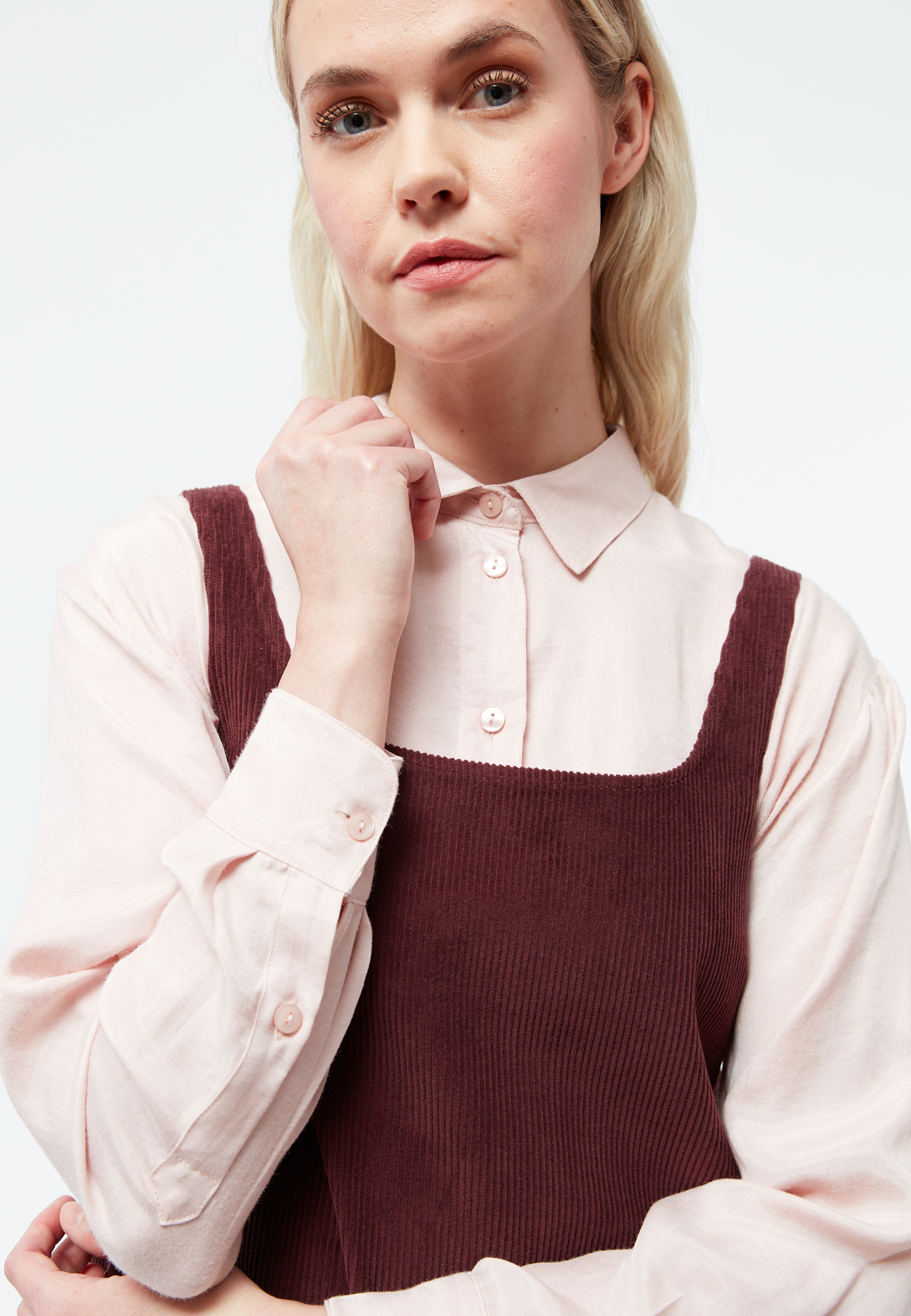 Cordkleid Modell: Wendy GOTS