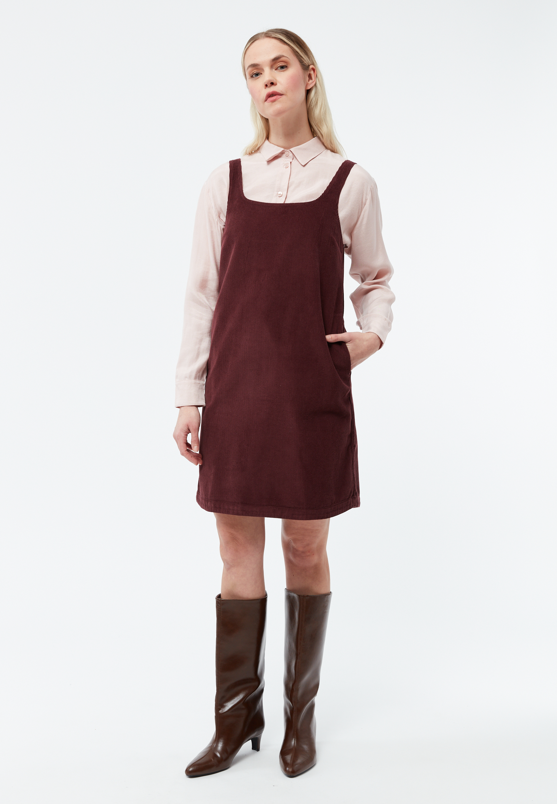 Cordkleid Modell: Wendy GOTS