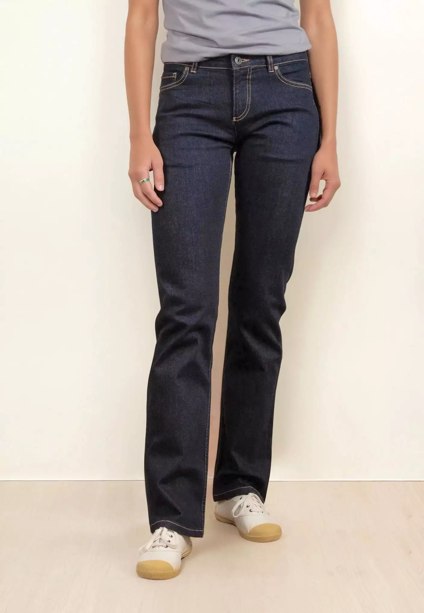 1-JOAN-DWA-Front.jpg Straight Fit Jeans Modell: Joan