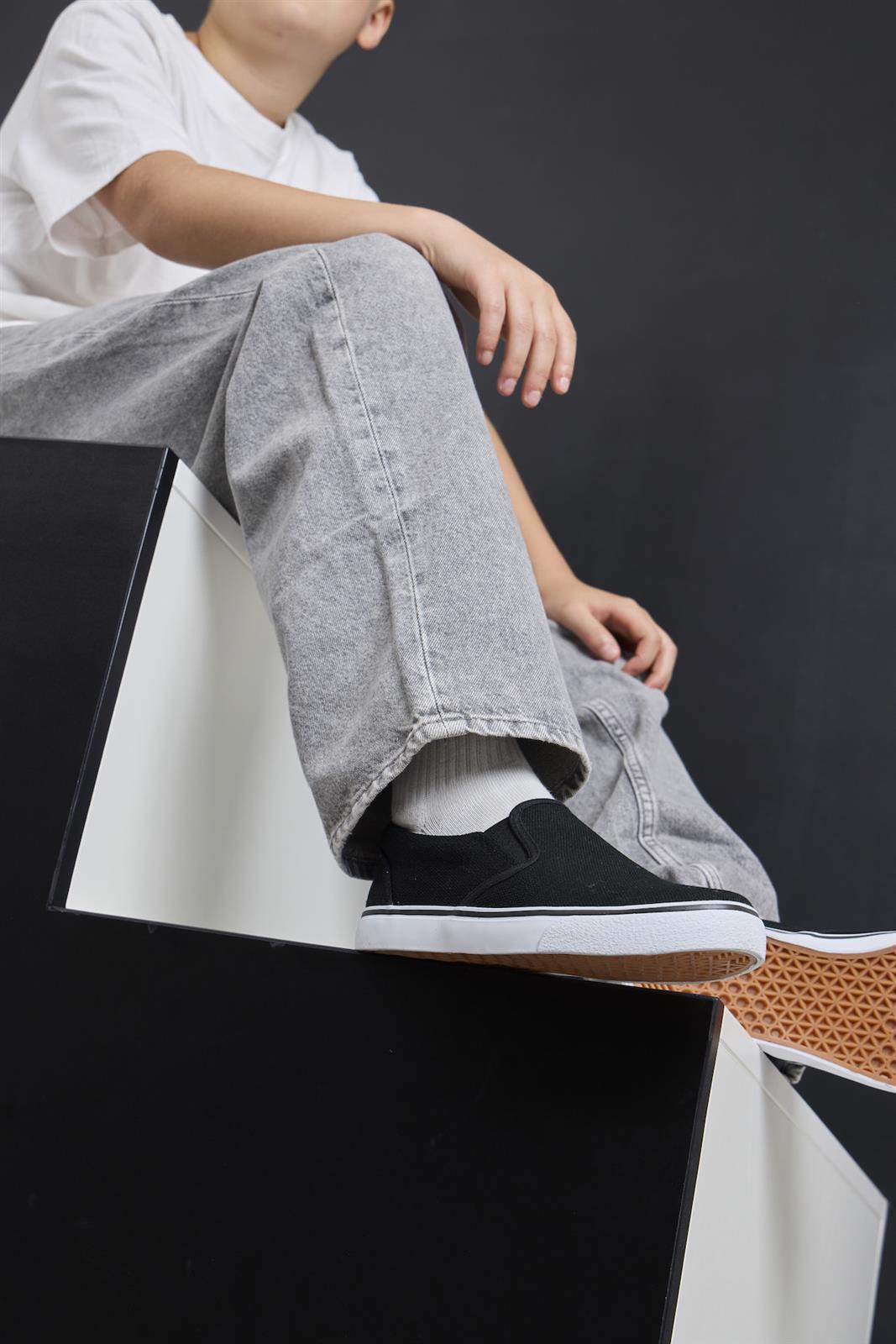 Hanf Slipper Modell: Stacy