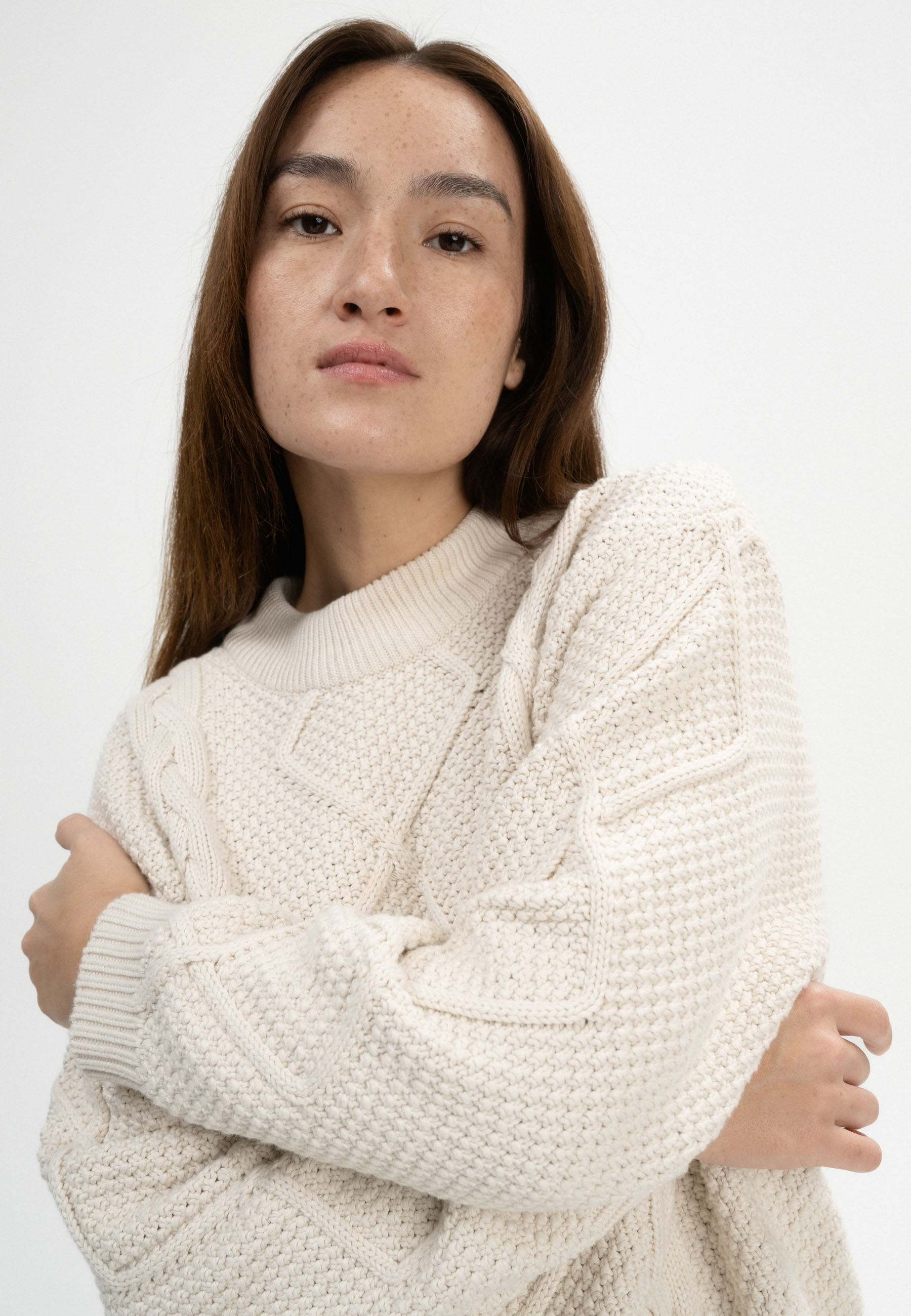 Zopfmuster Pullover Modell: Samaira