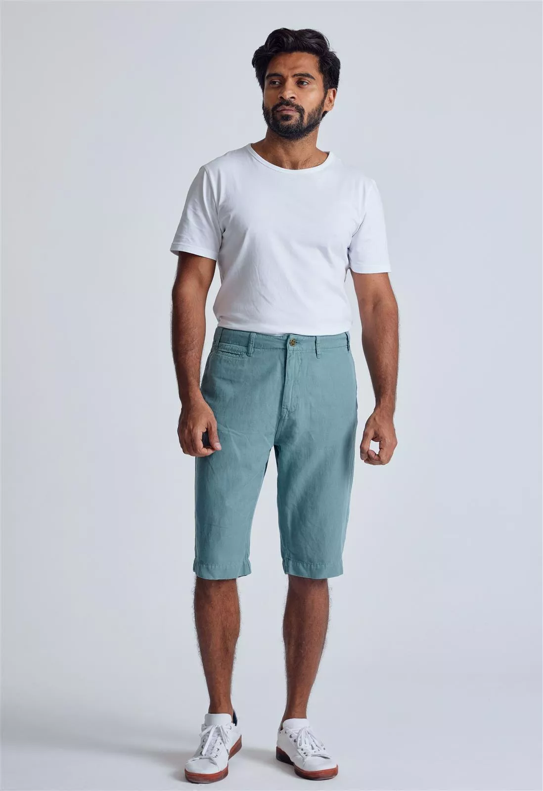 Leinen Chino Shorts Modell: Bird