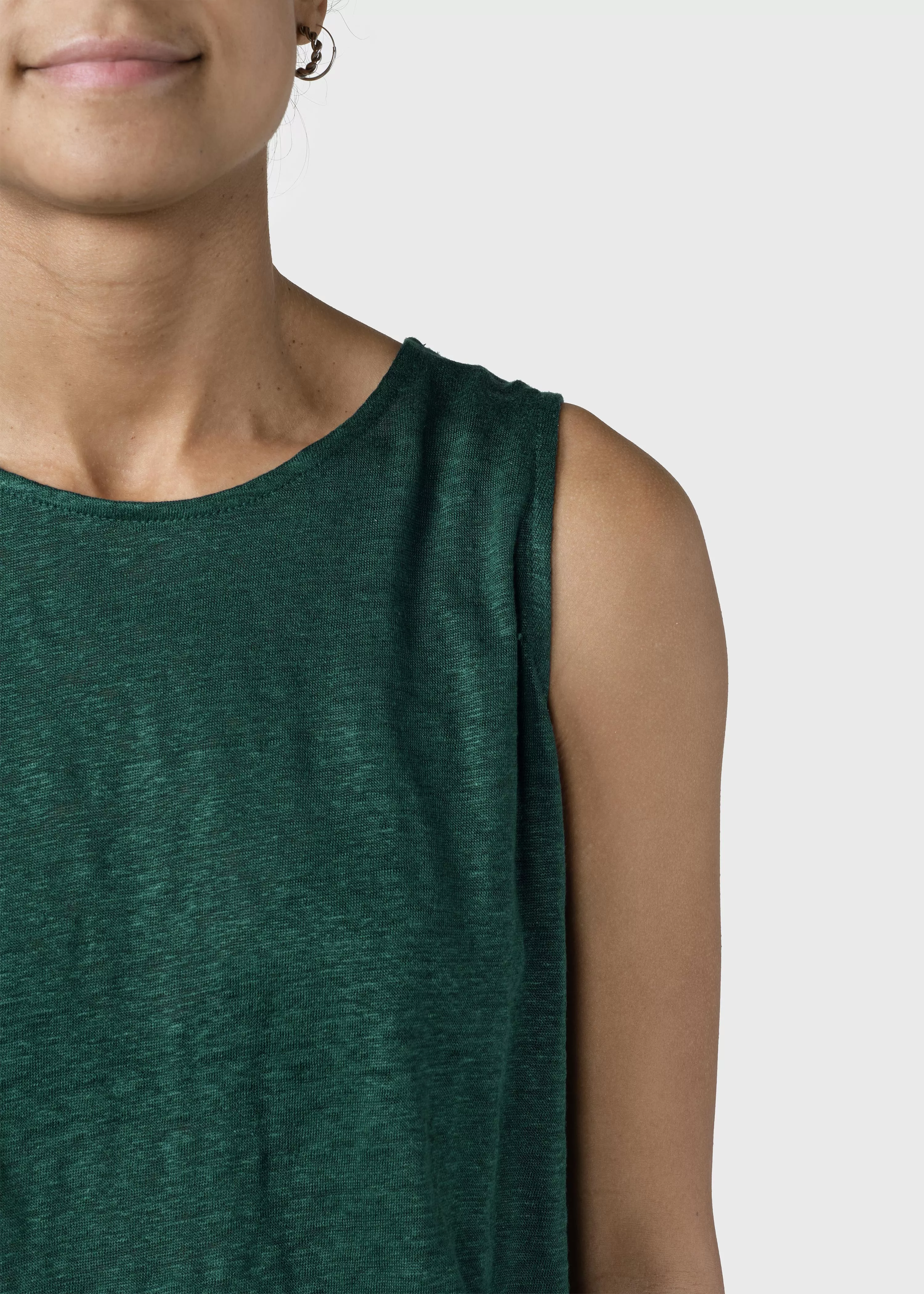 Leinen Tank Top Modell: Dee