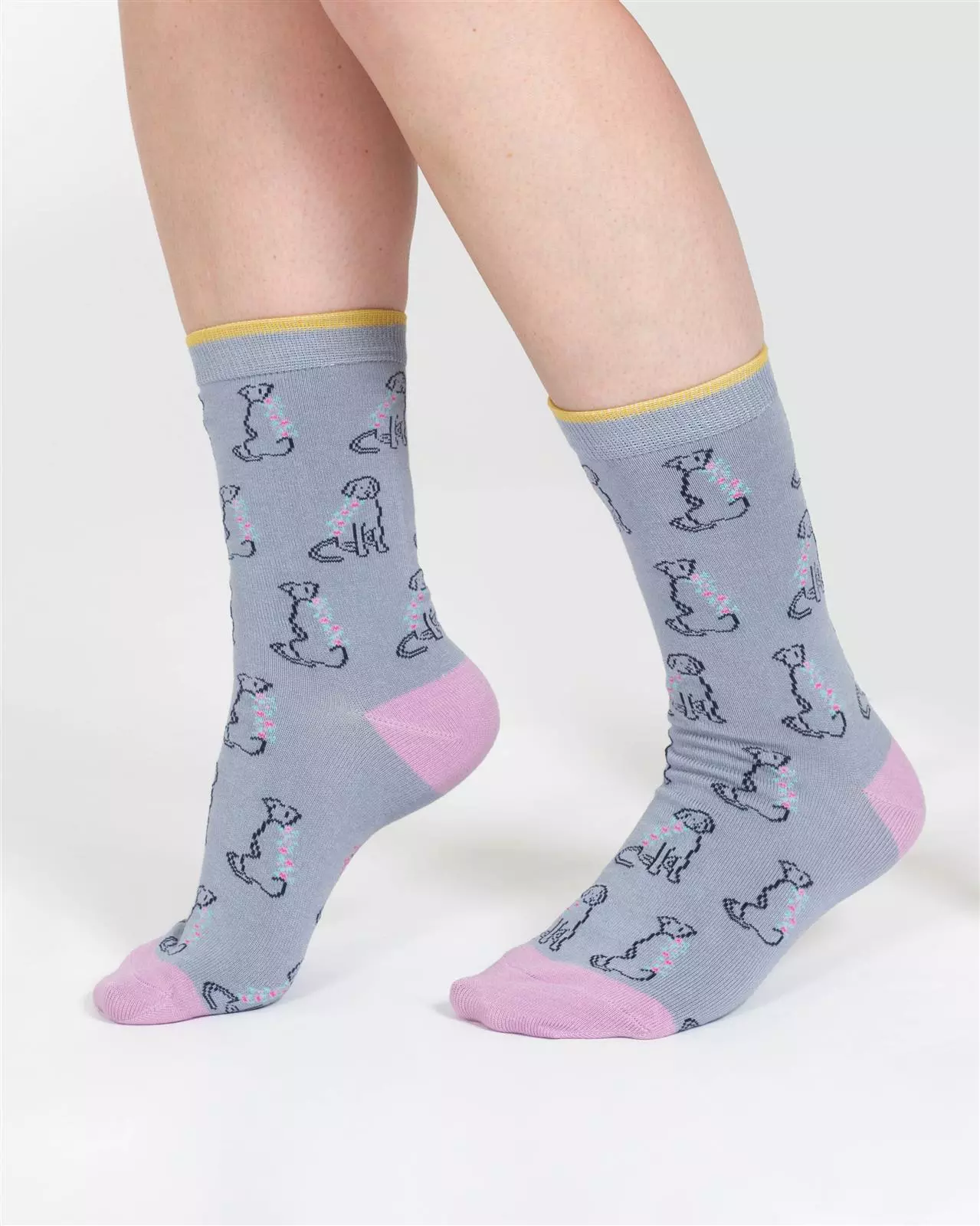 320729_ta335_lightbluedog_w_7 Socken Modell: Outline Animal