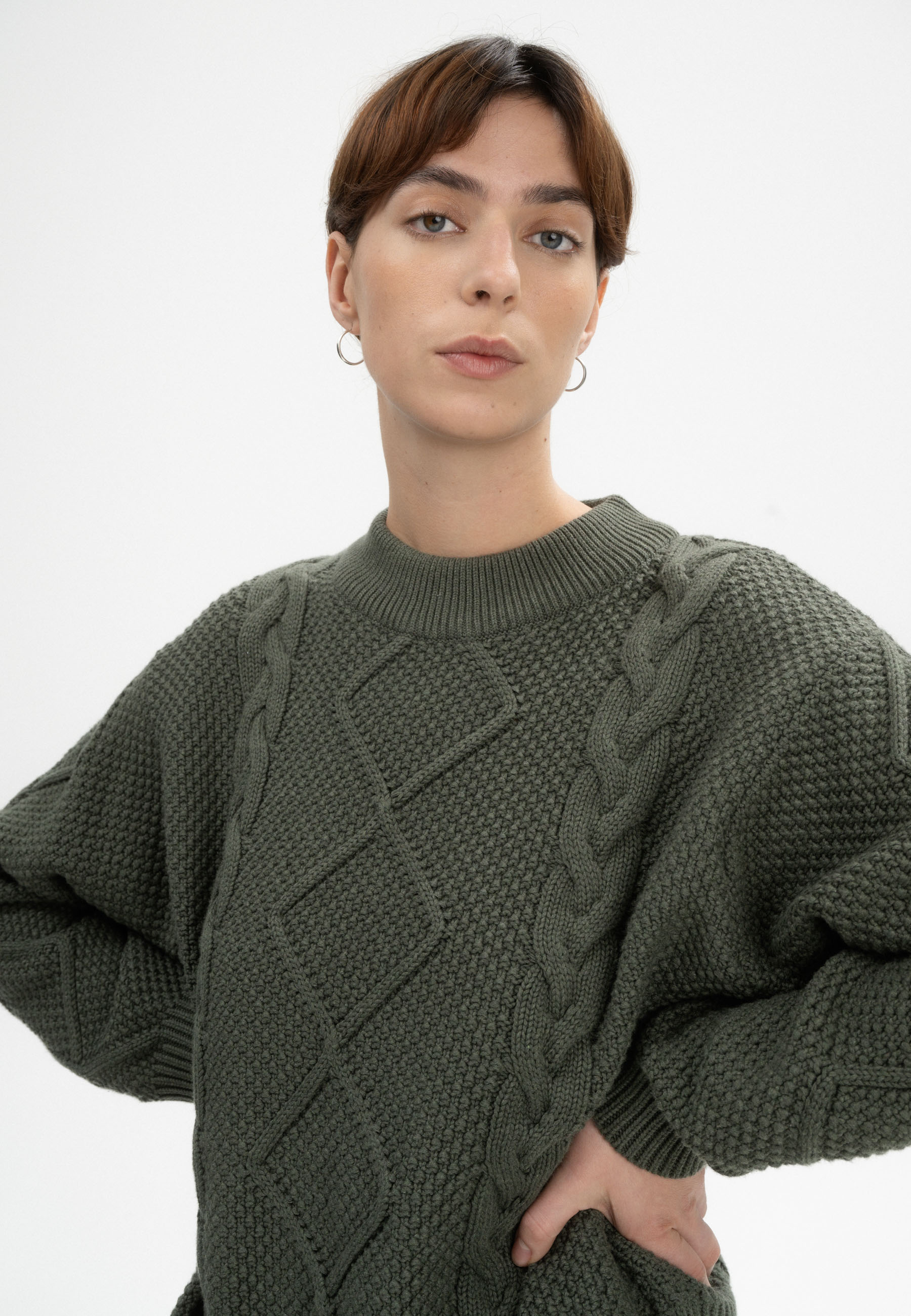Zopfmuster Pullover Modell: Samaira