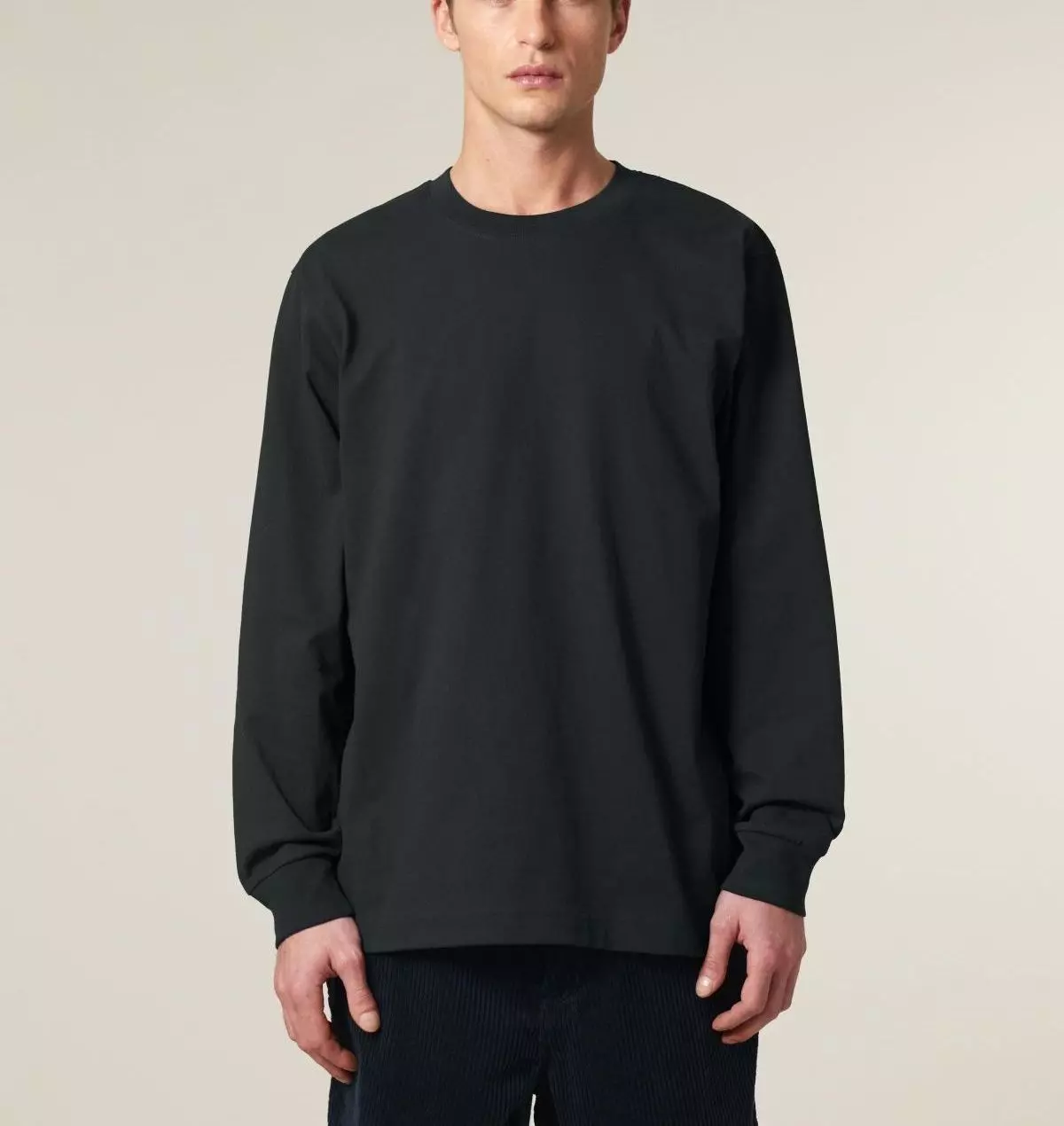 SFM1_STTU200_C002 Loose-Fit Longsleeve Modell: Free Longsleeve
