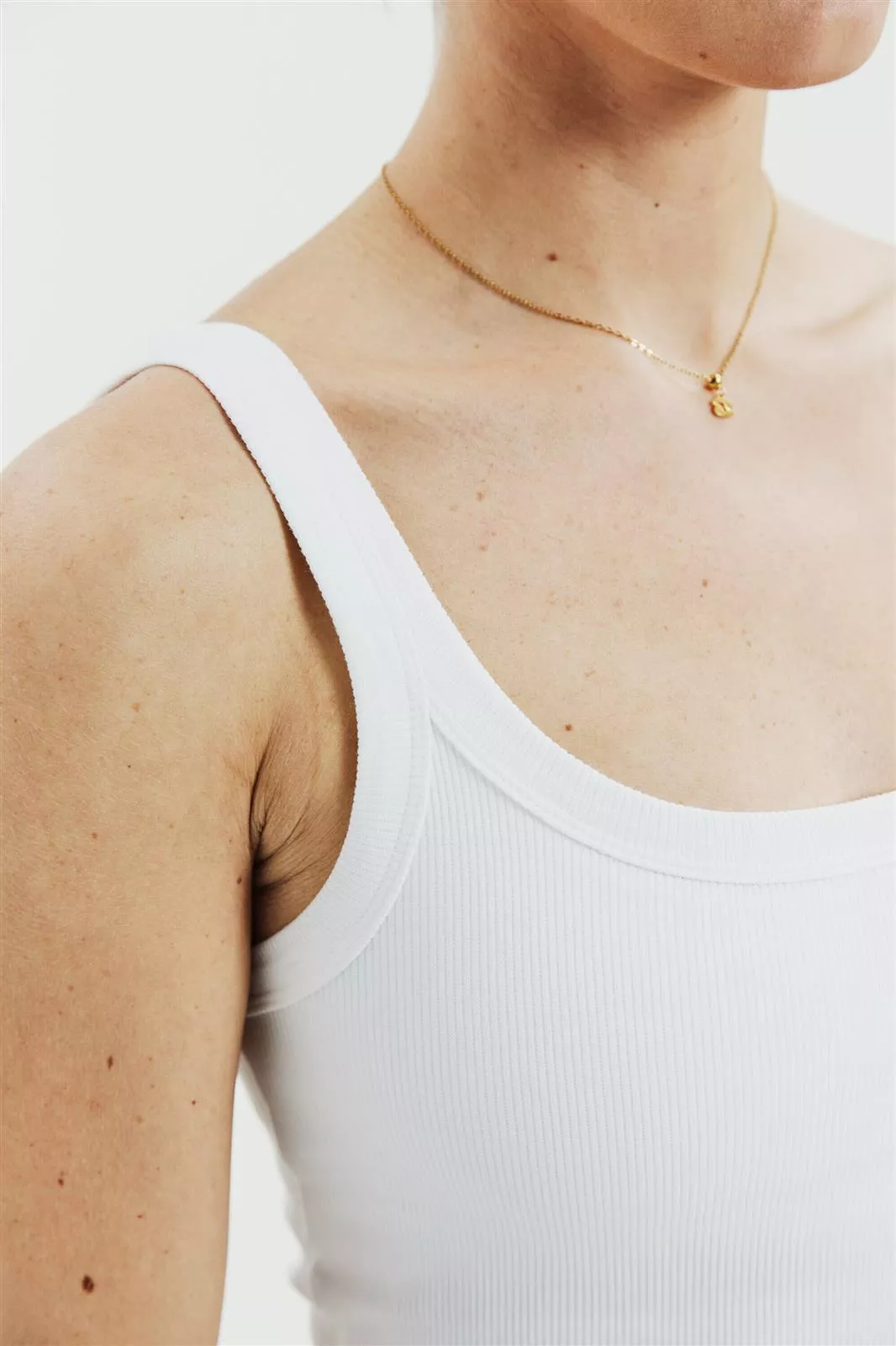 Top Modell: Singlet Ribbed GOTS