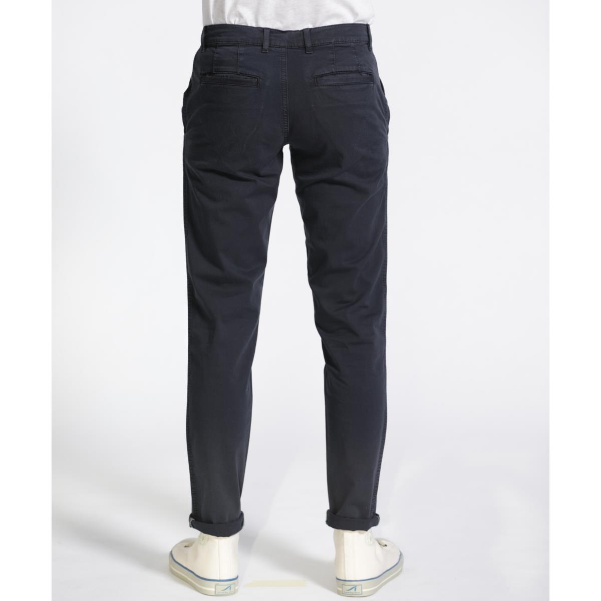 Chino Slim Fit Modell: Lasse