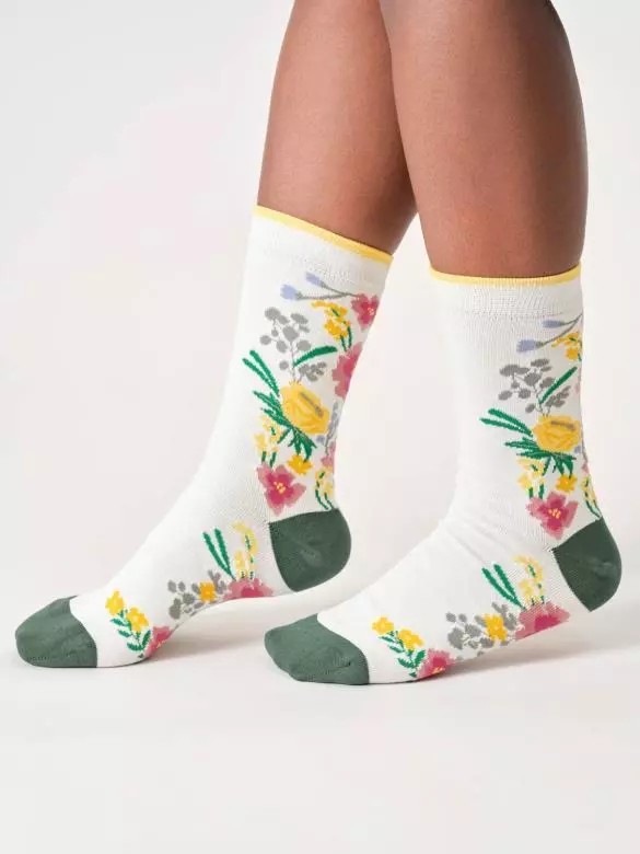 Socken Modell: Climbing Floral